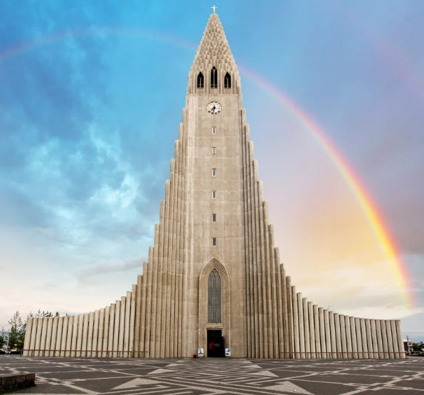 Icelandic Adventure – June 13-22, 2024